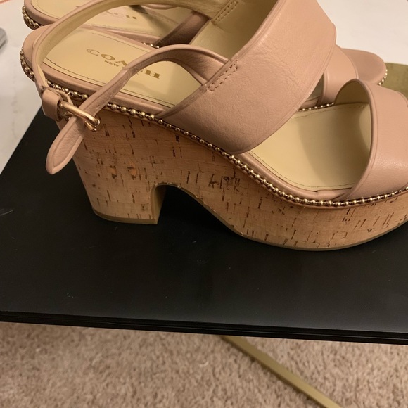 Genuine leather coach platform sandals - Picture 2 of 5